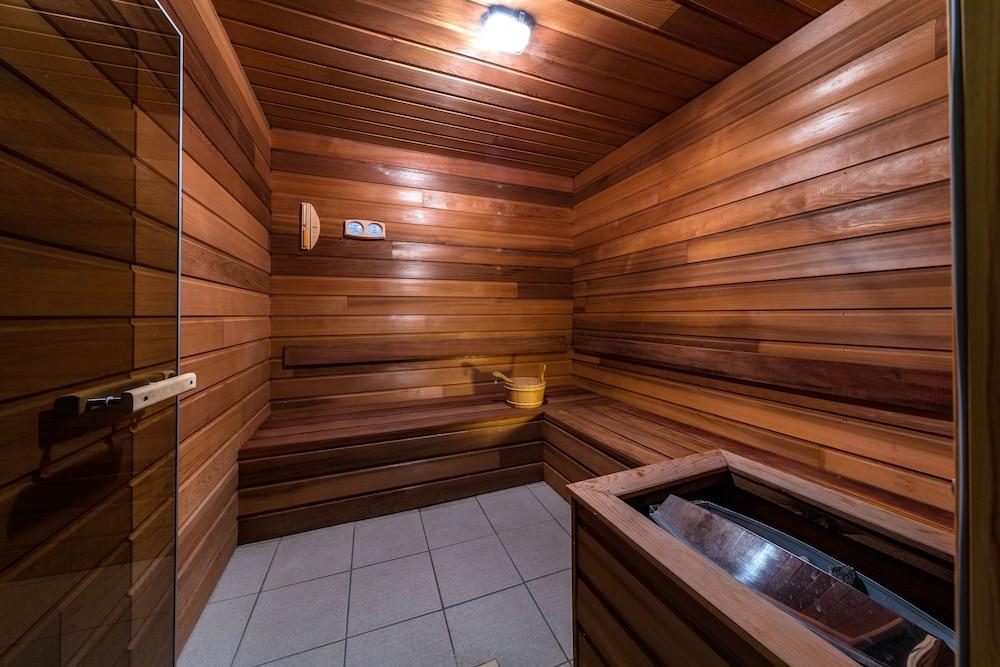 Holiday park Terres De France - Le Domaine De Bacchus 3*