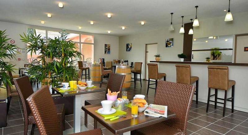 Terres De France - Le Domaine De Bacchus Holiday park