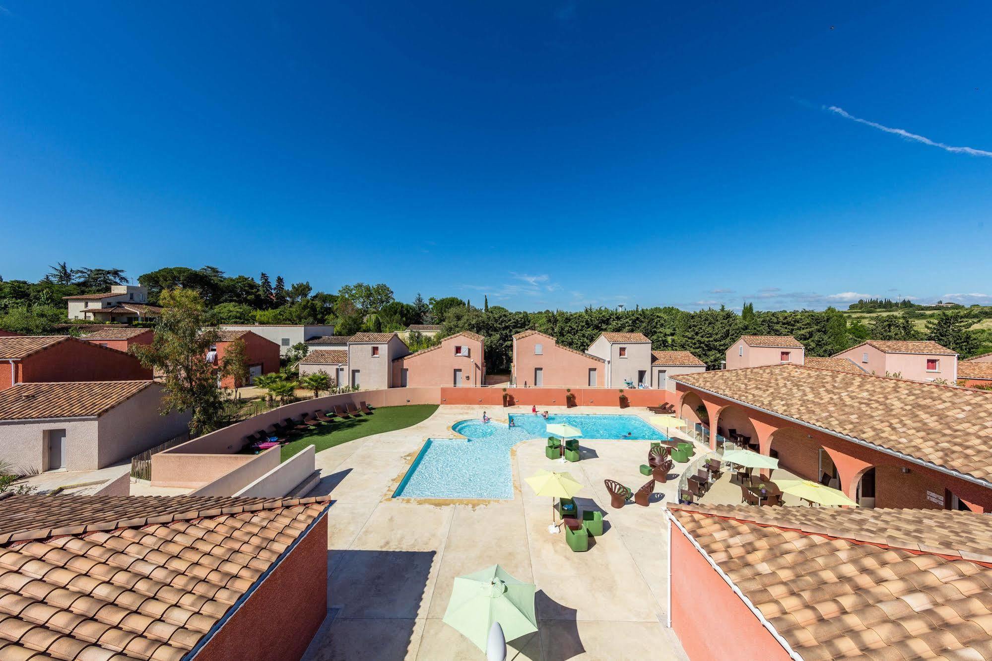 Terres De France - Le Domaine De Bacchus Holiday park 3*