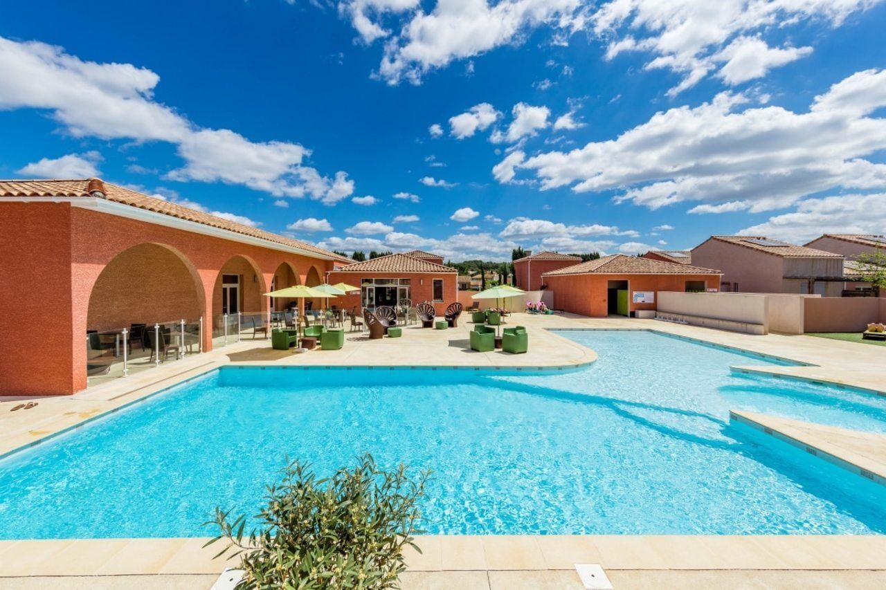Terres De France - Le Domaine De Bacchus Holiday park 3*